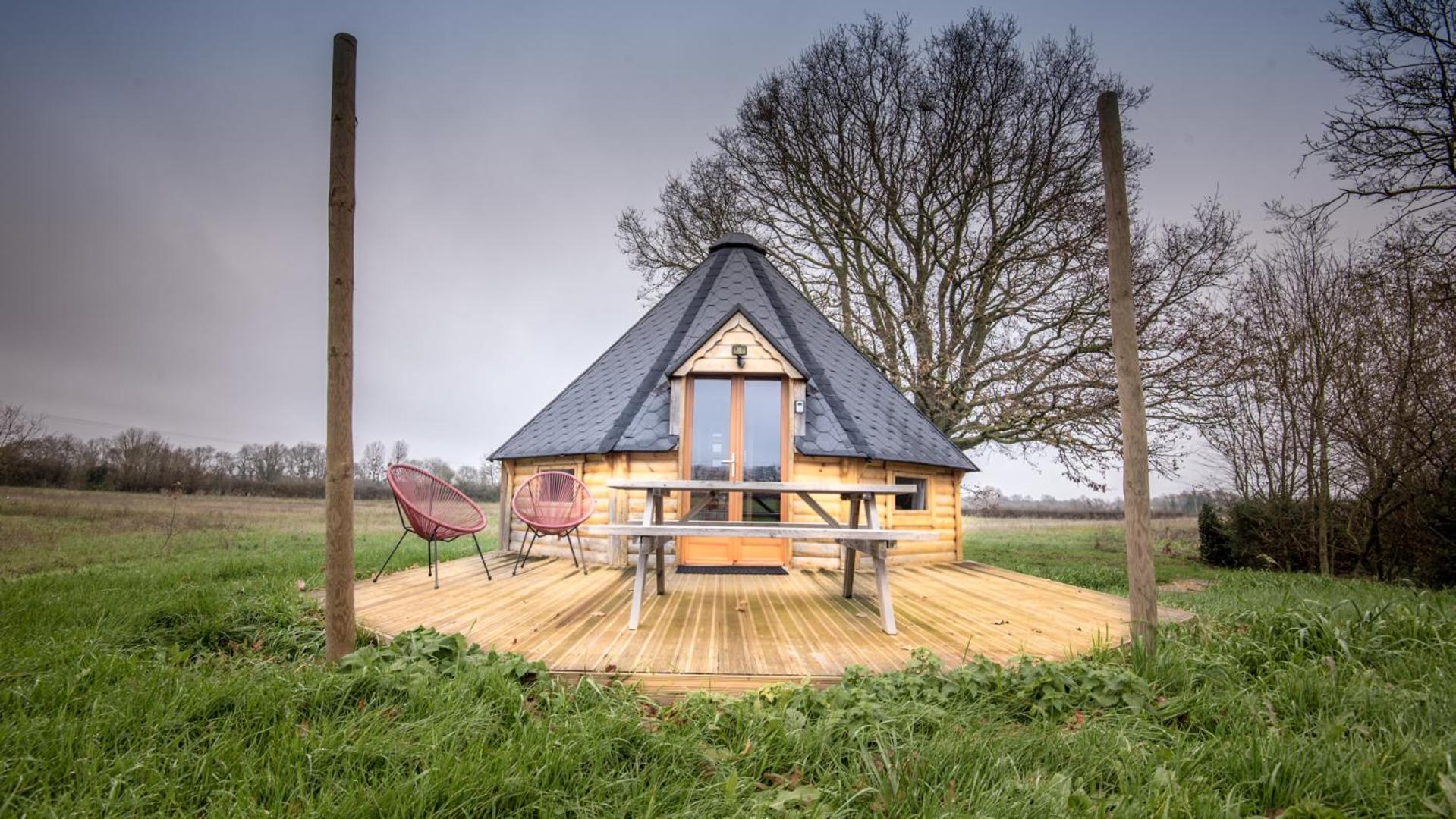 Hostal Kota Morannes sur Sarthe-Daumeray Exterior foto
